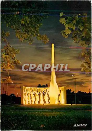 Cartes postales moderne Moulins (Allier) Capitale du Bourbonnais Le monument des fusill�s Militaria