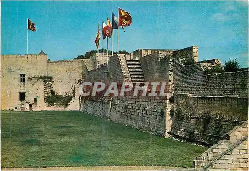 Cartes postales moderne Caen (Calvados) Interieur du Chateau Les Remparts et la Tour de la Reine Mathilde