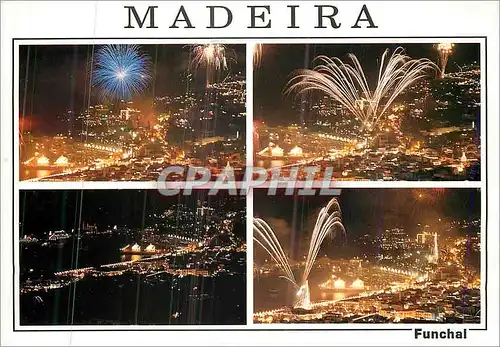 Cartes postales moderne Madeira Funchal La nuit de la Saint-Sylvestre