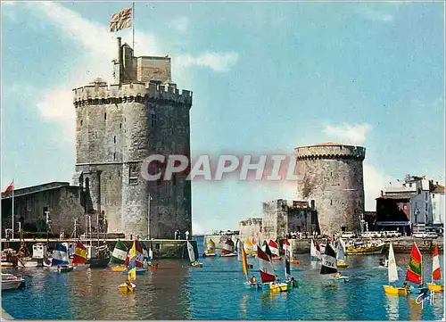 Moderne Karte En Aunis La Rochelle (Charente Maritime) la tour saint nicolas et la tour de la chaine Bateaux