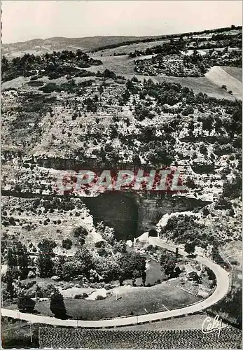 Cartes postales moderne Vue aerienne du Mas d'Azil (Ariege) entree de la grotte cote st girons