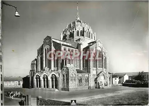 Cartes postales moderne Cholet (M et L) eglise du sacre coeur