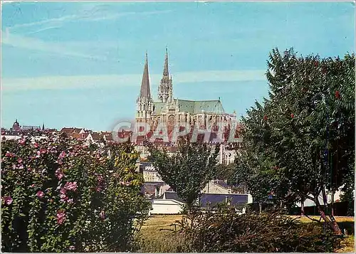 Cartes postales moderne Chartres La Cathedrale surplombant la ville