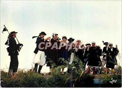 Moderne Karte Bretagne Danse sur le podium Folklore