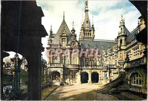 Cartes postales moderne La Benedictine a Fecamp Vue de la Cour d'Honneur