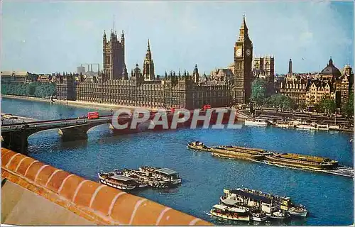 Cartes postales moderne London Houses of Parliament Bateaux