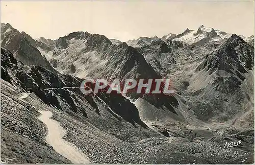 Cartes postales moderne Bareges (1300 m) pic du midi vue sur la route et le pyrenees