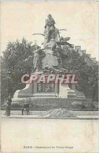 Cartes postales Paris monument de victor hugo