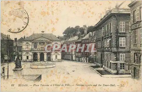 Cartes postales Sedan place turenne et l'hotel de ville