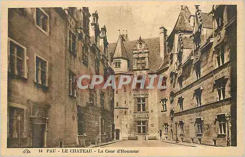 Cartes postales Pau le chateau la cour d'honneur