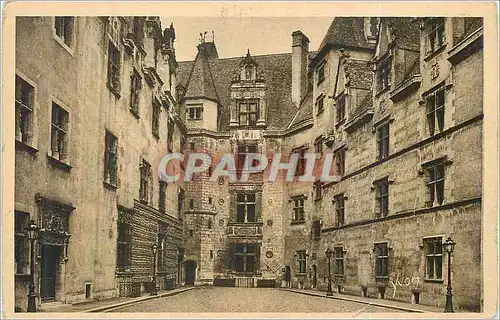 Cartes postales Pau la cour d'honneur du chateau