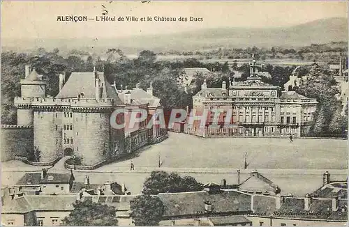 Cartes postales Alencon l'hotel de ville et le chateau des ducs