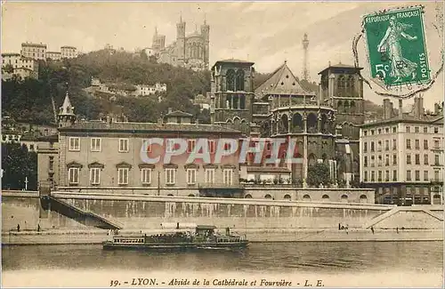 Ansichtskarte AK Lyon abside de la cathedrale et fourviere Bateau