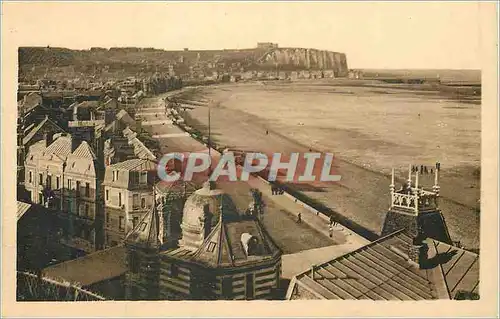 Cartes postales Mers les bains vue generale de la place prise de la falaise