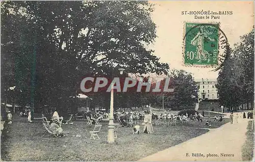 Cartes postales St Honore les bains dans le parc