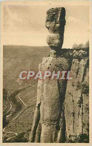 Cartes postales Vallee de la jonte le vase de Sevres au fond peyreleau le rosier
