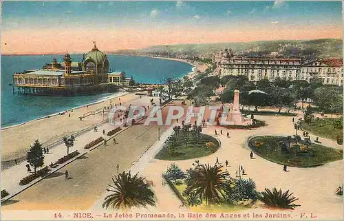 Cartes postales Nice La Jetee-Promenade la Baie des Anges et les Jardins