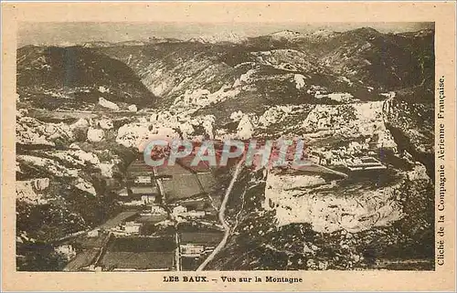 Cartes postales Les Baux Vue sur le Montagne