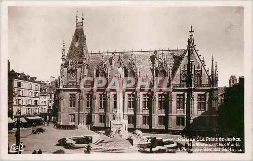 Cartes postales Rouen Le Palais de Justice et le Monument aux Morts