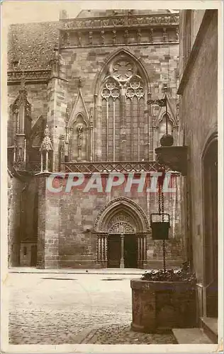 Cartes postales moderne Le vieux Colmar Vieux puits et Transept de la Cathedrale