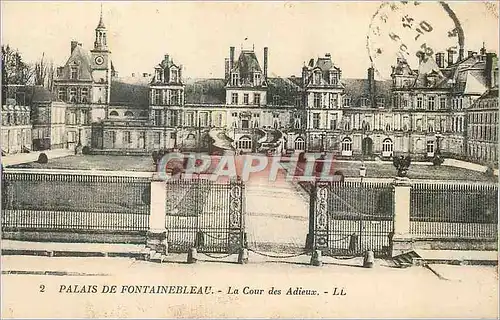 Cartes postales Palais de Fontainebleau La Cour des Adieux