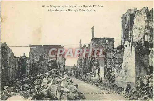 Cartes postales Noyon apres la guerre Rue de l Eveche Militaria