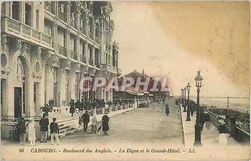Cartes postales Cabourg Boulevard des Anglais La Digue et le Grand Hotel