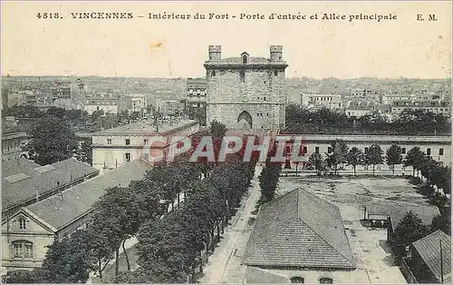 Cartes postales Vincennes Interieur du Fort Porte d entree et Allee principale