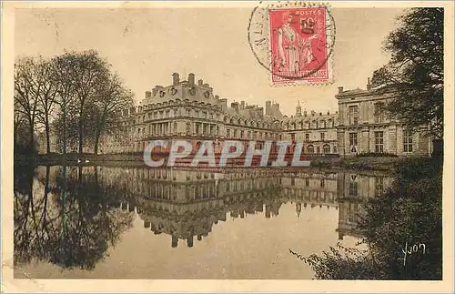 Ansichtskarte AK Fontainebleau S et M Le Palais Facade sur l Etang aux Carpes