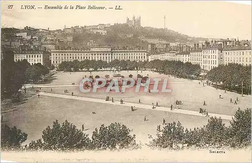 Ansichtskarte AK Lyon Ensemble de la Place Bellecour