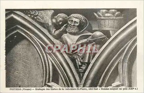 Cartes postales Poitiers Vienne Ecoincon des Stalles de la Cathedrale St Pierre COte Sud Homme coupant un pain