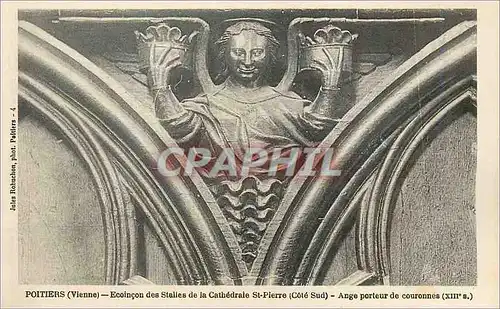 Cartes postales Poitiers Vienne Ecoincon des Stalles de la Cathedrale St Pierre COte Sud Ange porteur de couronn
