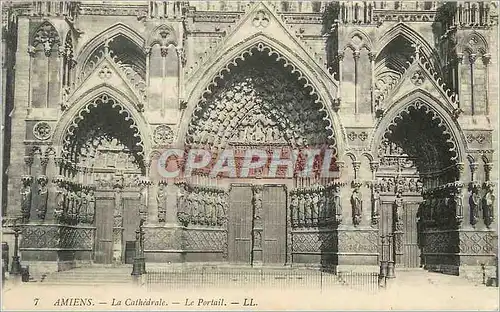 Ansichtskarte AK Amiens La Cathedrale Le Portail