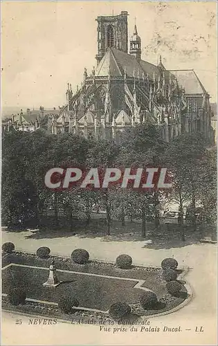 Cartes postales Nevers L'Abside de la Cathedrale Vue prise du Palais Ducal