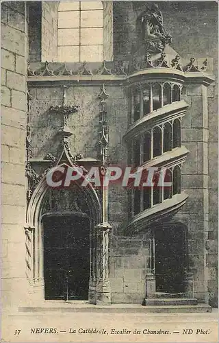 Cartes postales Nevers La Cathedrale Escalier des Chanoines