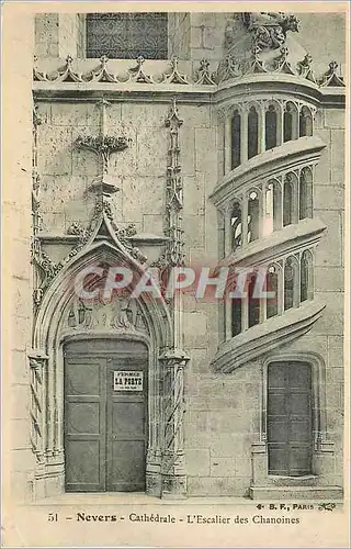 Ansichtskarte AK Nevers Cathedrale L'Escalier des Chanoines