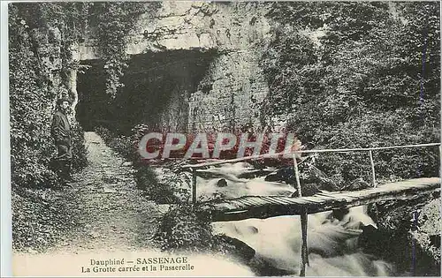 Ansichtskarte AK Dauphine Sassenage La Grotte carree et la Passerelle