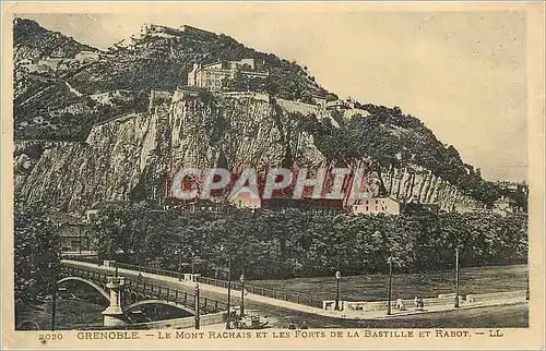 Cartes postales Grenoble Le Mont Rachais et les forts de la Bastille et Rabot