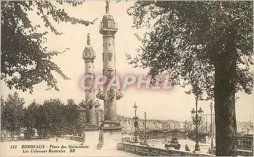 Ansichtskarte AK Bordeaux Place des Quinconces Les Colonnes Rostrales