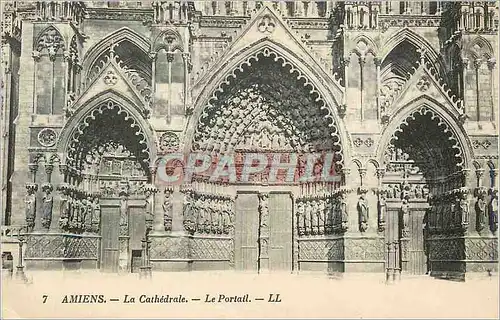 Cartes postales Amiens La Cathedrale Le Portail