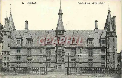 Cartes postales Nevers Palais Ducal