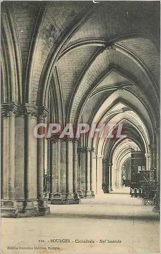 Ansichtskarte AK Bourges Cathedrale Nef laterale
