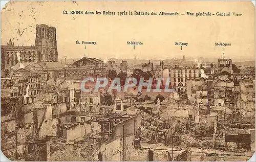 Cartes postales Reims dans les Ruines apres la Retraite des Allemands Vue generale