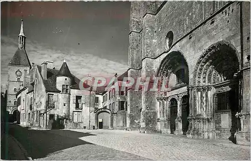 Moderne Karte Avallon (Yonne) Tour de l'Horloge Maison du XVe Siecle Portail de l'Eglise Saint-Lazare