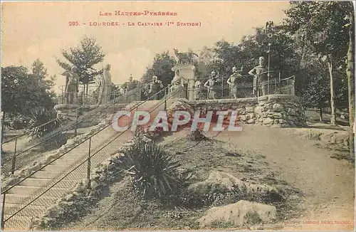 Ansichtskarte AK Les Hautes Pyrenees Lourdes Le Calvaire 1ere Station