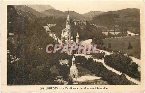 Ansichtskarte AK Lourdes La Basilique et le Monument Interallie