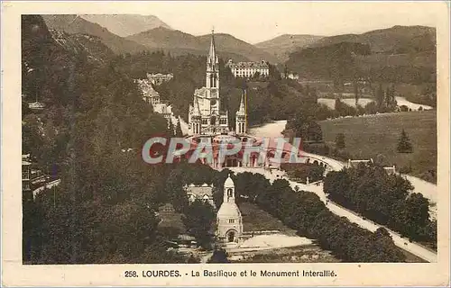 Cartes postales Lourdes La Basilique et le Monument Interallie