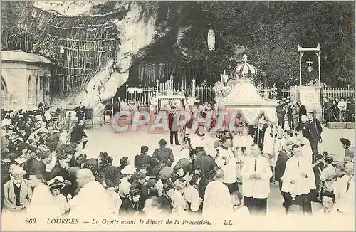Cartes postales Lourdes La Grotte avant le Depart de la Procession LL