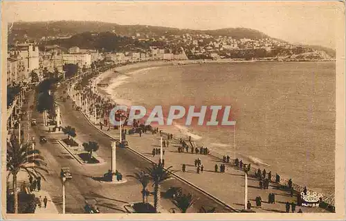 Cartes postales Nice La Promenade des Anglais et le Mont Boron