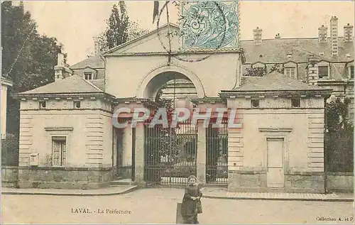 Cartes postales Laval La Prefecture